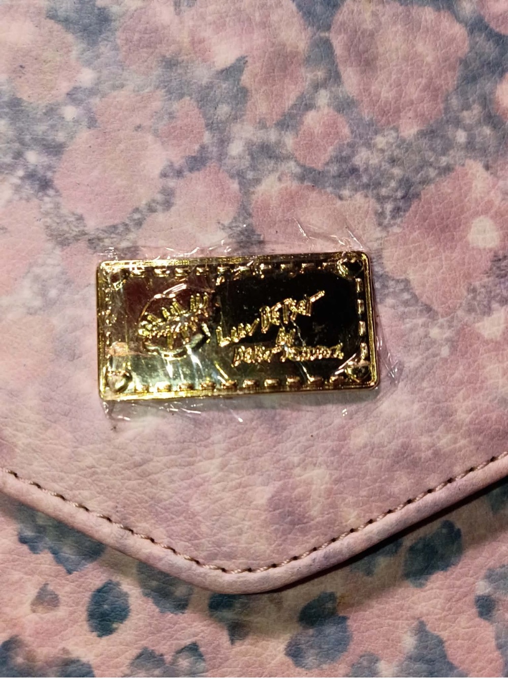 Betsey Johnson Pink Floral Print Crossbody Bag with Gold Chain - Picture 5 of 8
